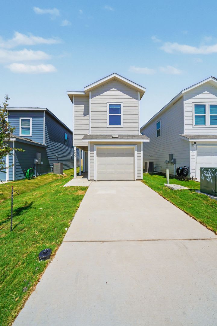Gorgeous Open-Concept Home Near Randolph AFB – photo 2