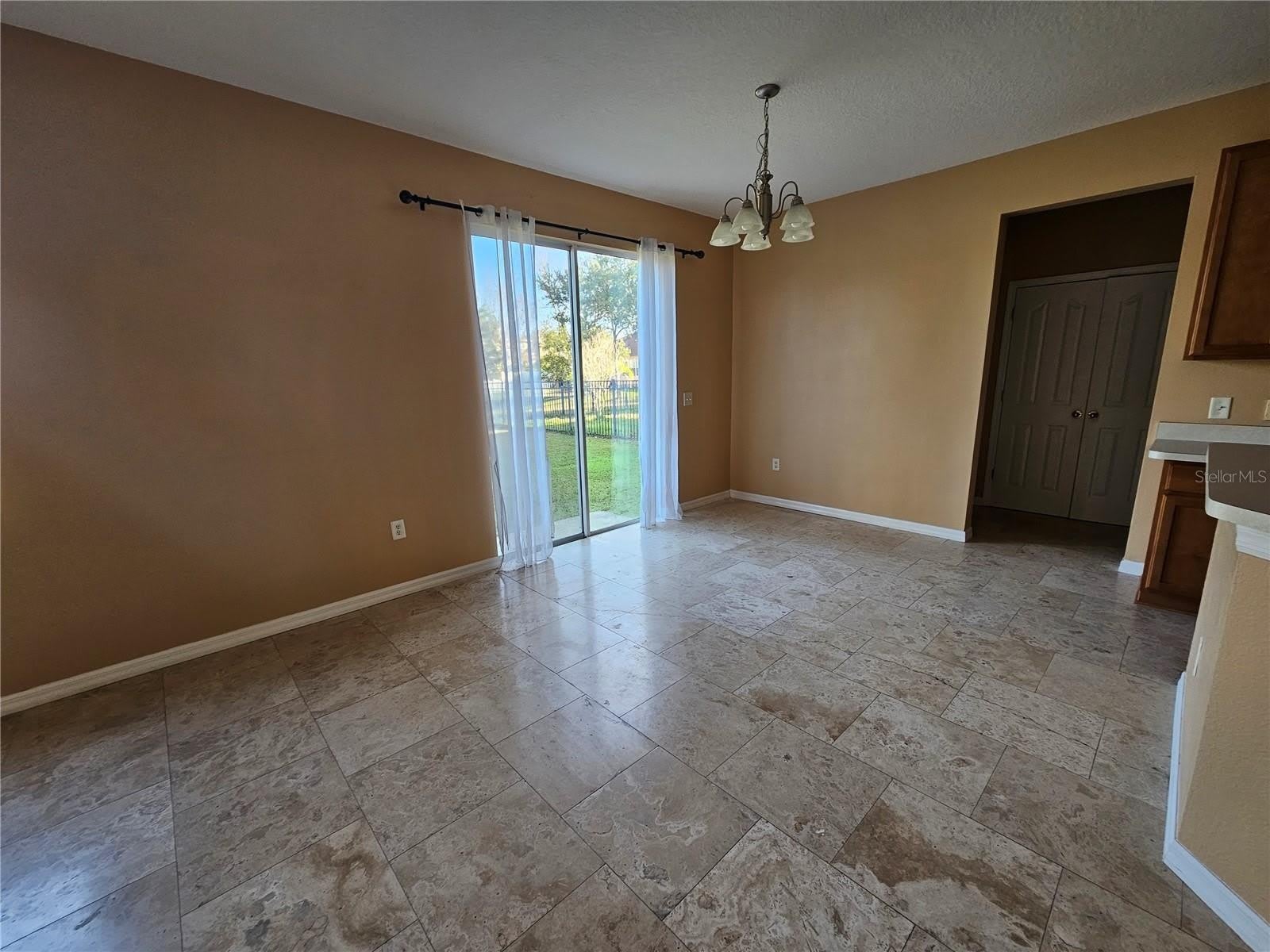 1881 STRATHMORE Circle – photo 4