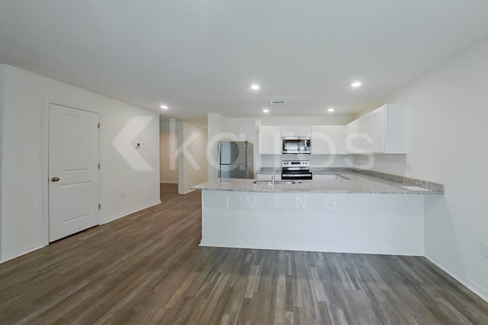 2306 Northwest 20th Place – photo 2