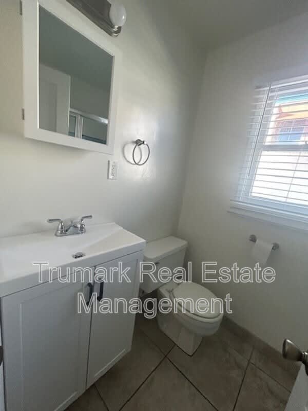 1253 S Glendale Ave – photo 5