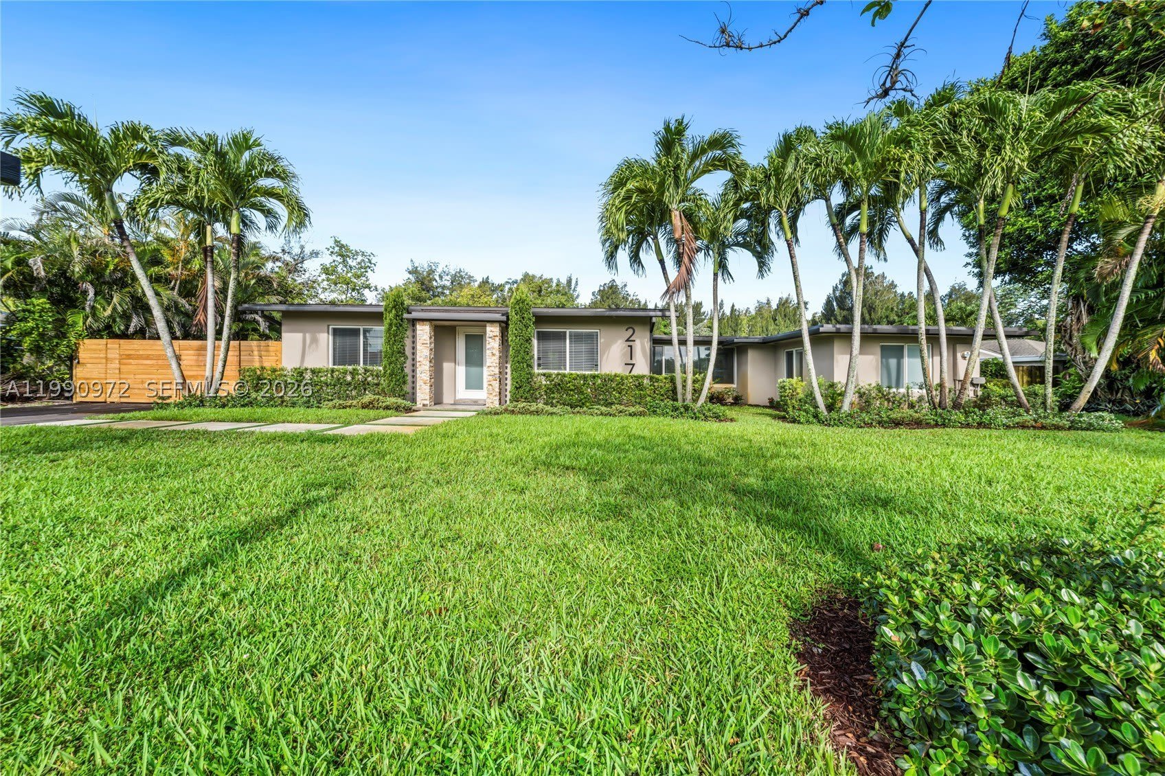 217 E Acre Dr – photo 3