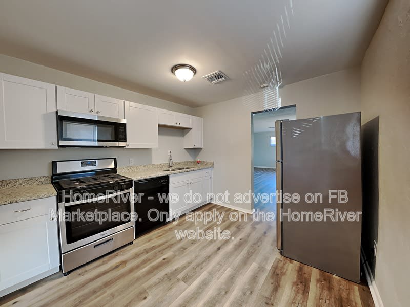 2216 W Minnezona Ave – photo 5