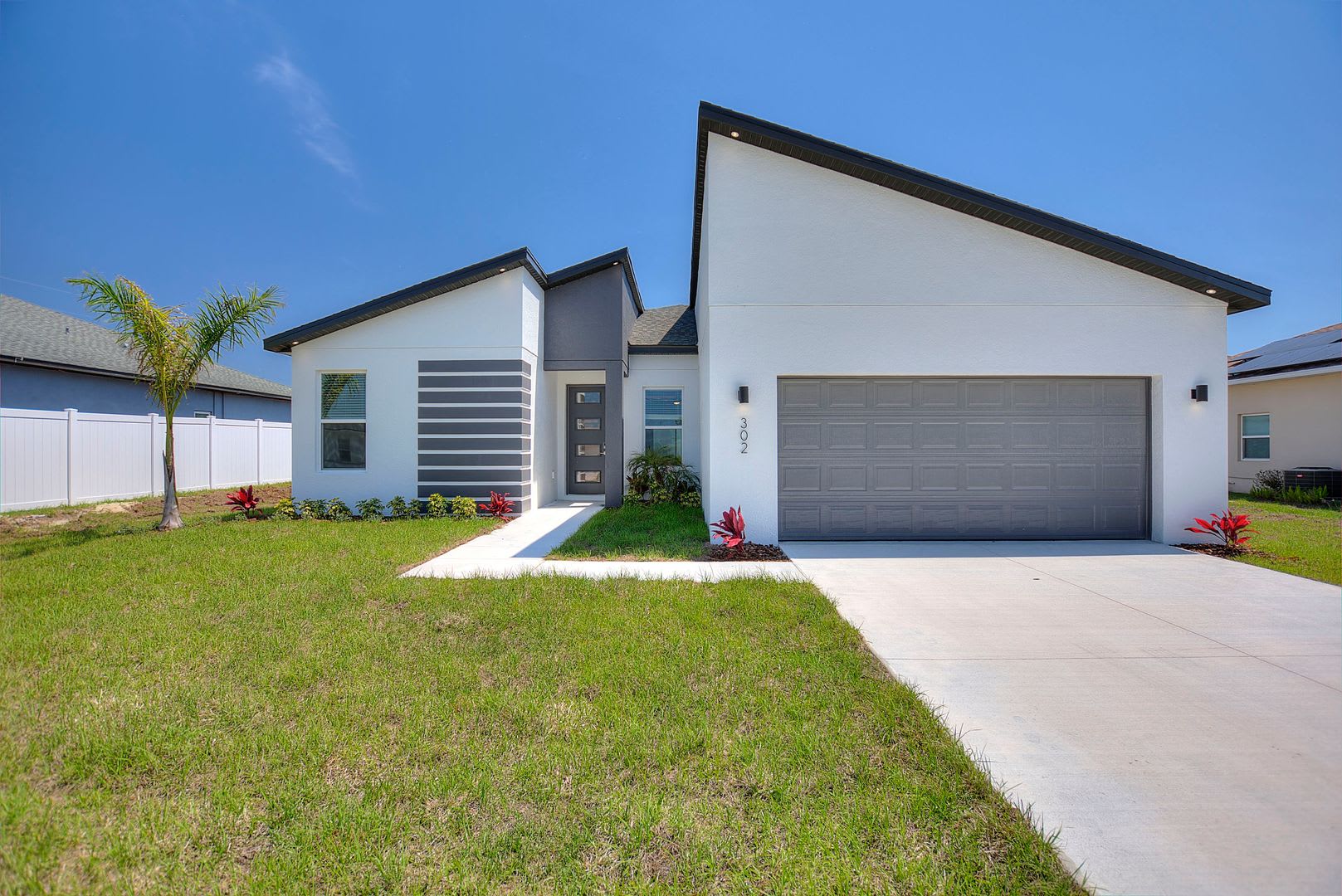 Modern, Energy-Efficient Home with All the Upgrades – photo 1