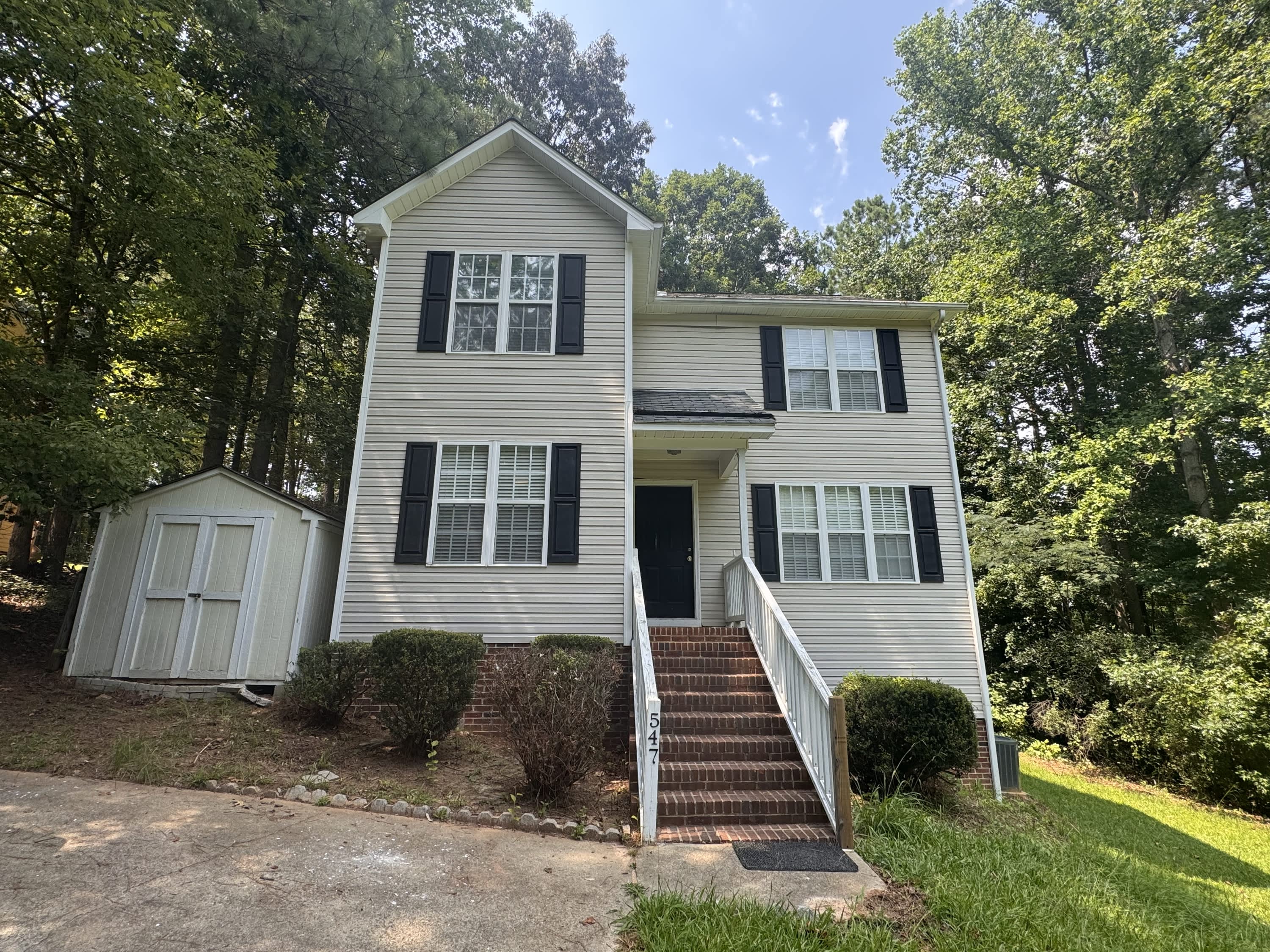 547 Lockwood Drive – photo 2