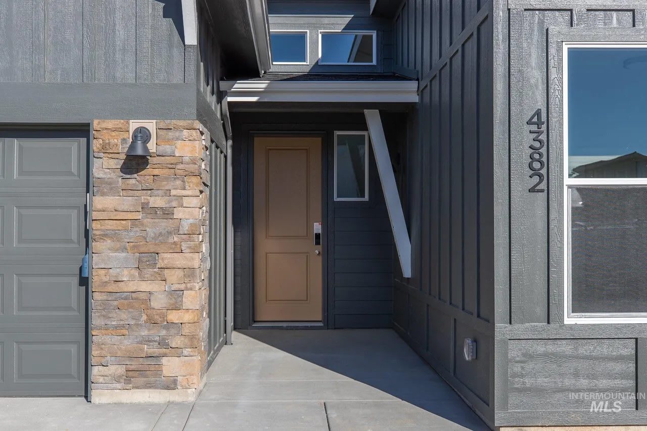 4382 West Sunny Cove Street – photo 2
