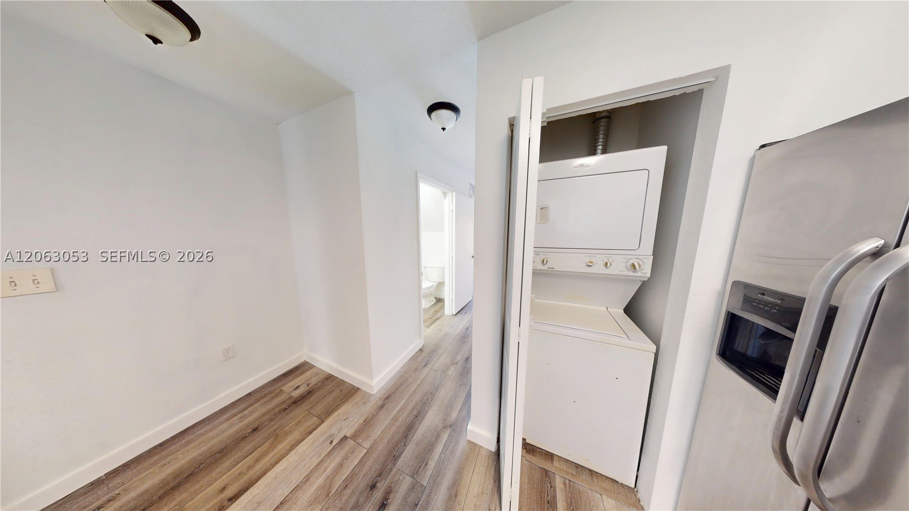 2084 Ne 167Th St – photo 3