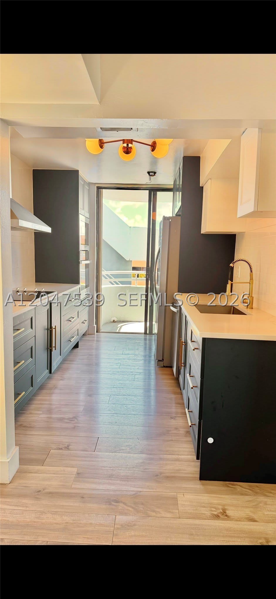 8201 Byron Ave – photo 4