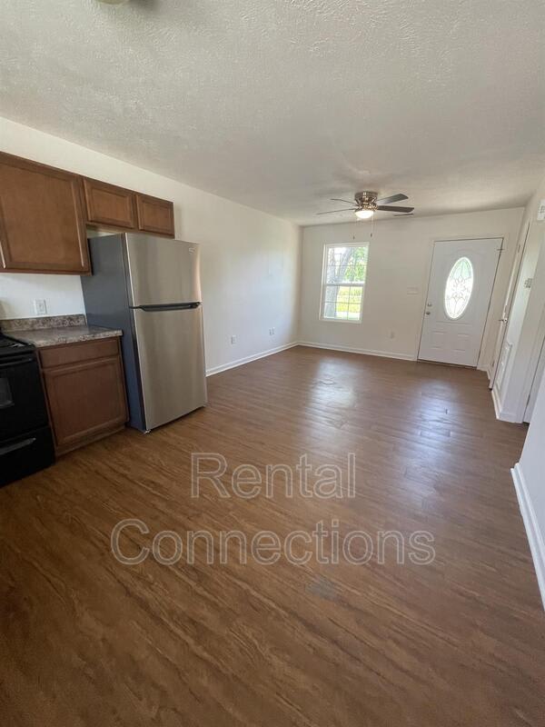 2100 Orchard St. Apt C – photo 3