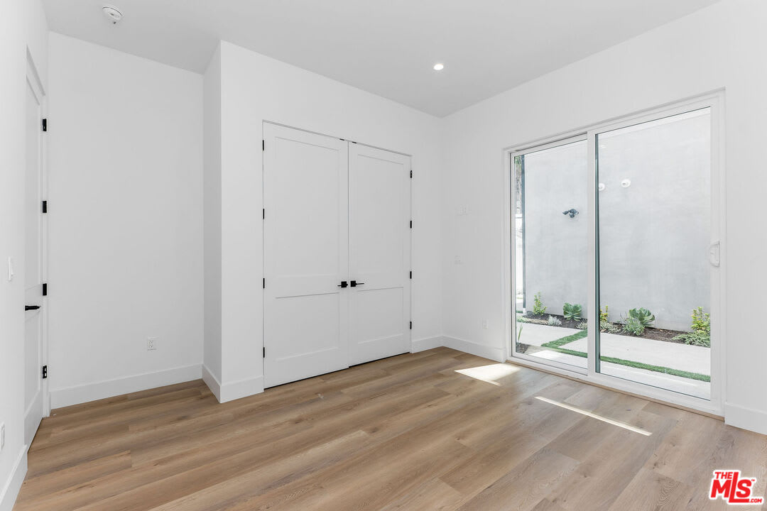 1834 Echo Park Avenue – photo 5