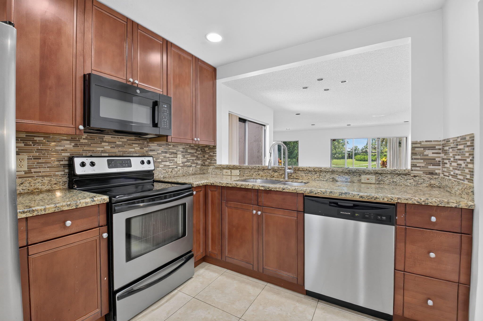 9264 Vista Del Lago – photo 4