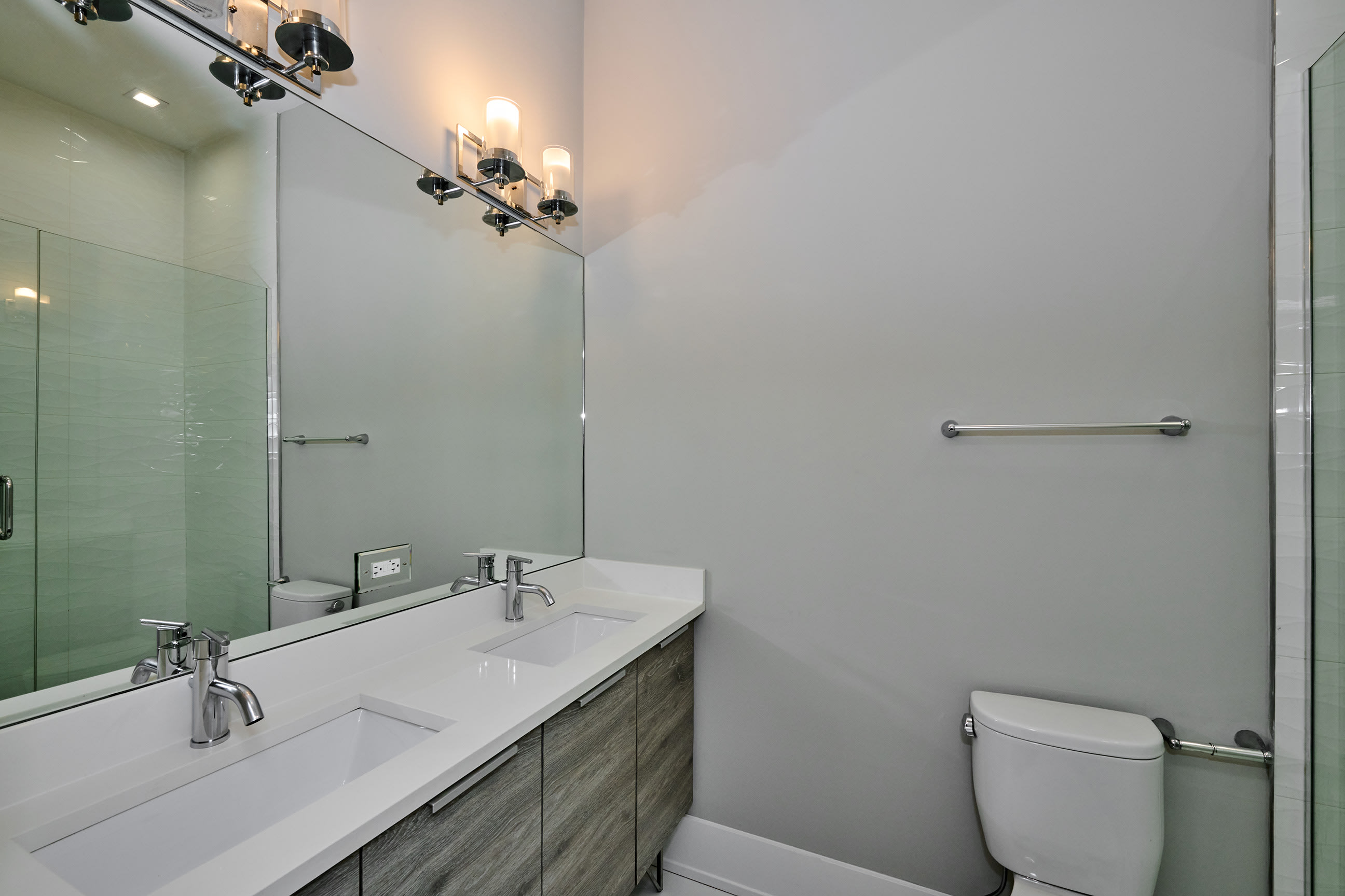 1752 West 18th Place – photo 4