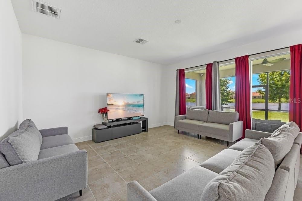 3802 CARRICK BEND Drive – photo 5