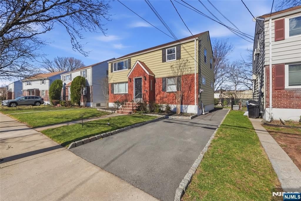 73 Macarthur Avenue – photo 2