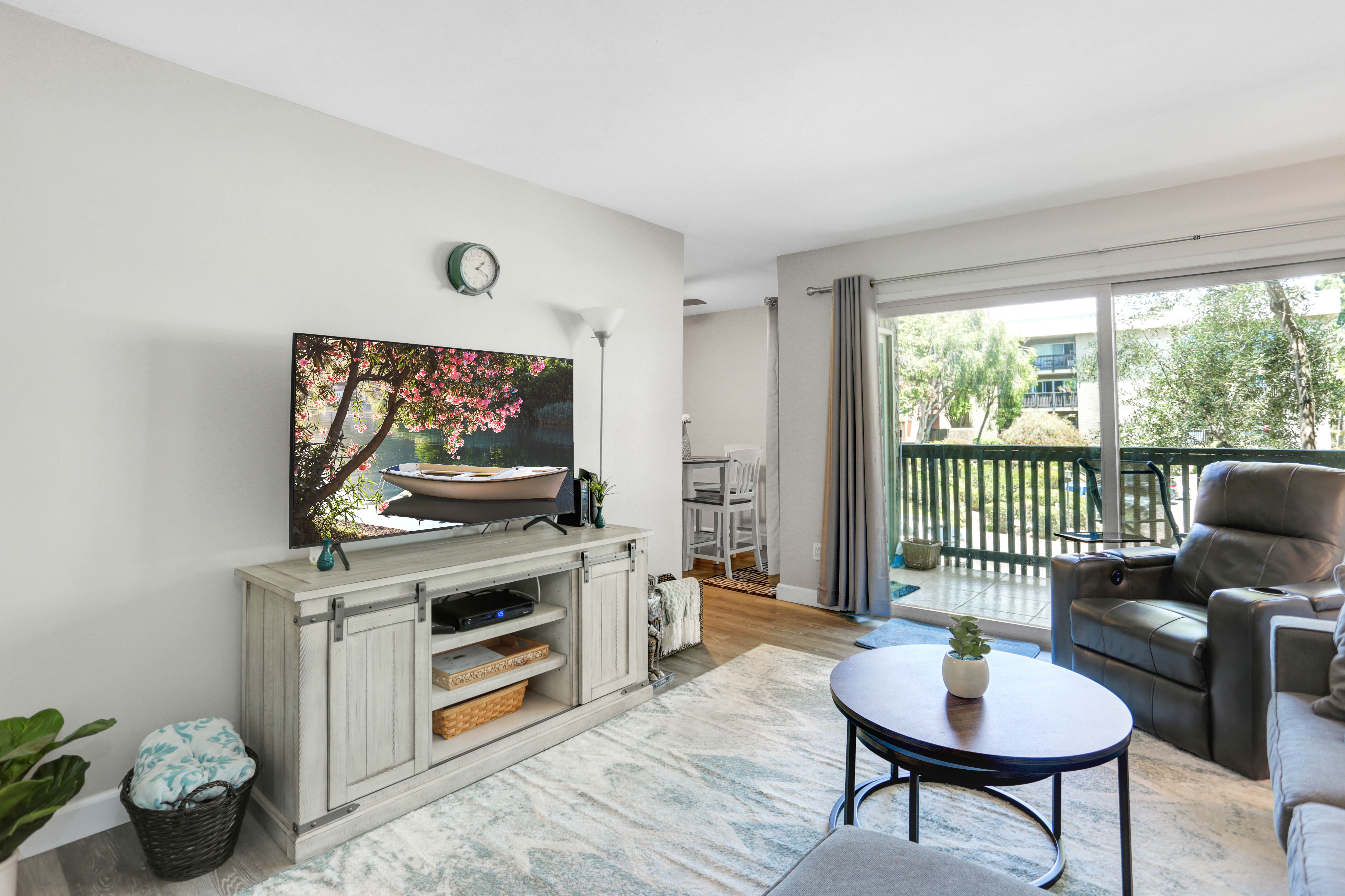 6406 Friars Rd – photo 3