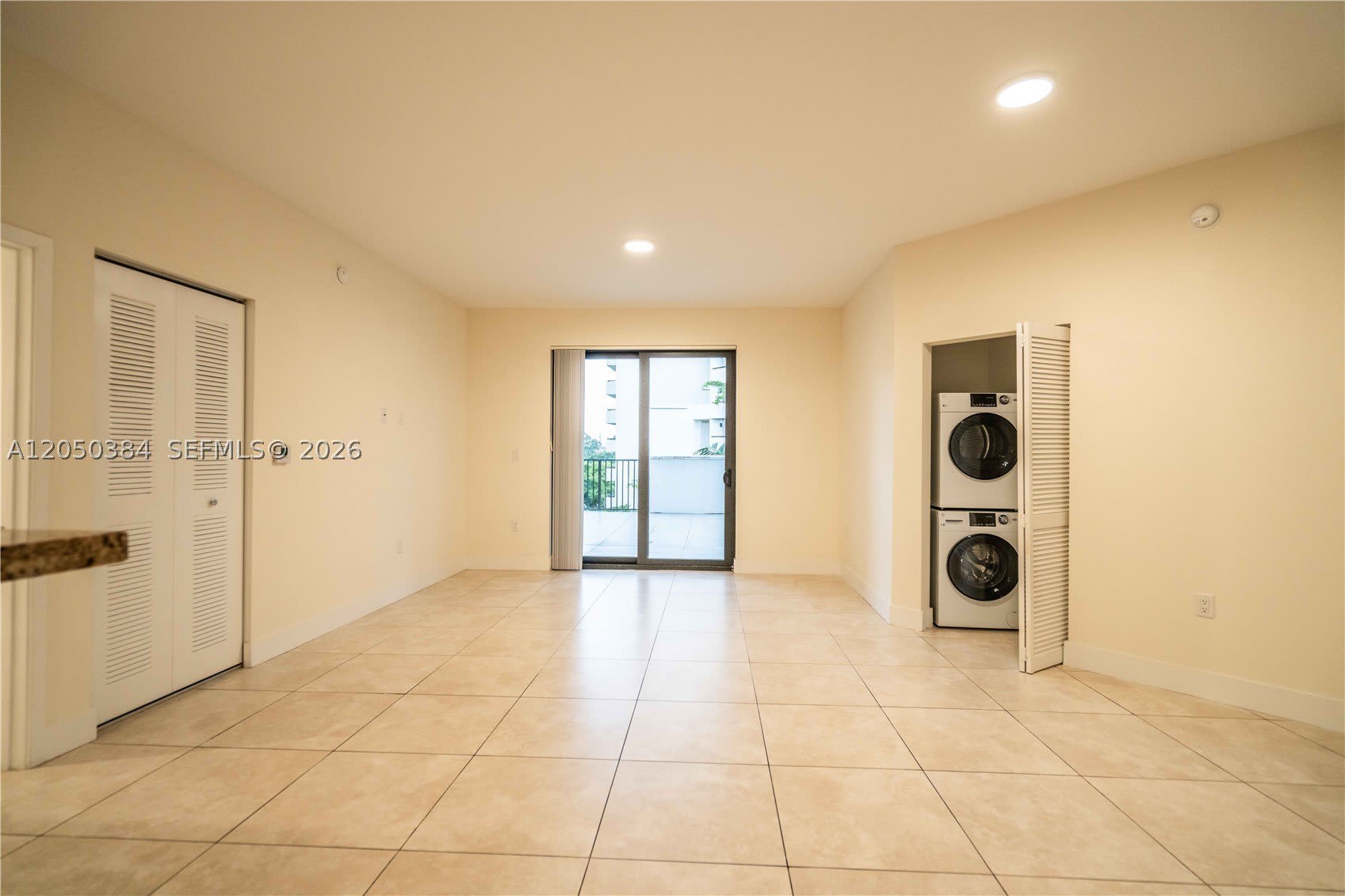 1091 Galiano – photo 2
