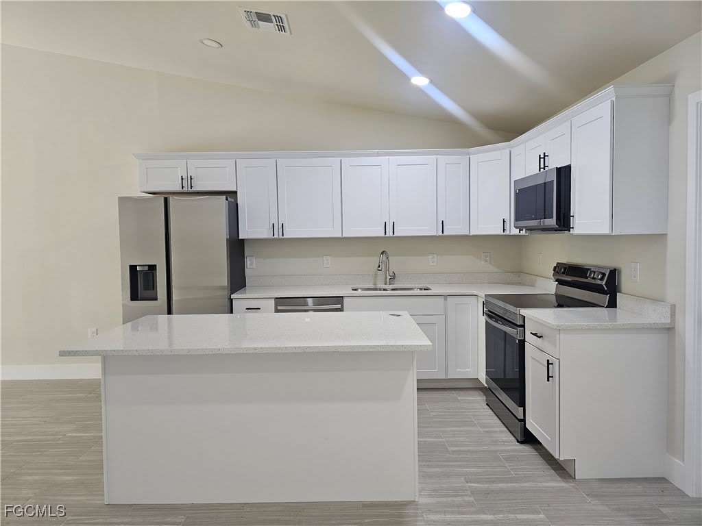 874 Apartment Street E – photo 3