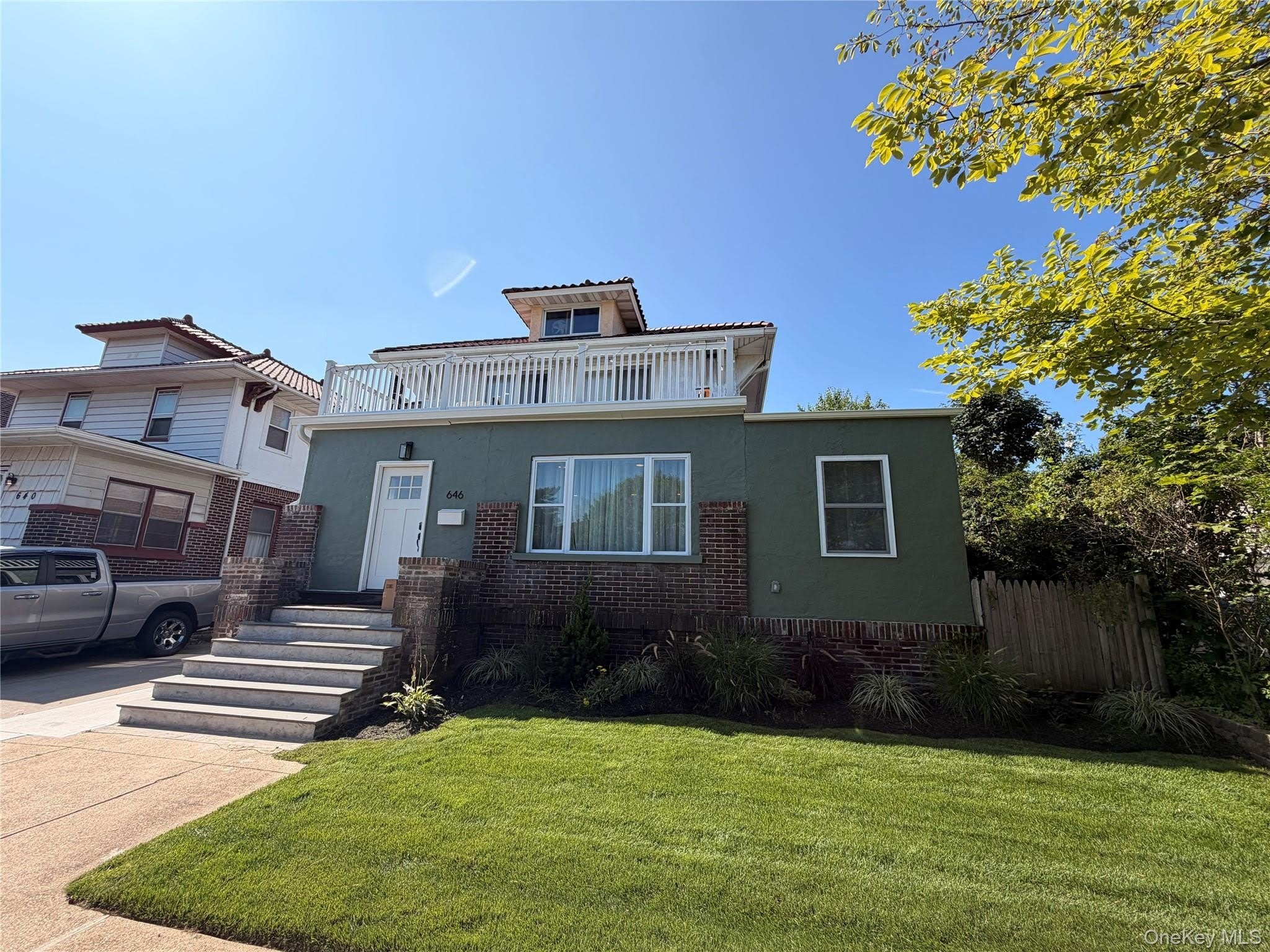 646 W Beech Street – photo 3