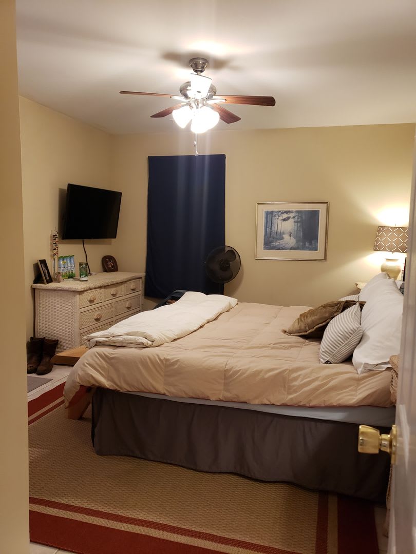 Three Bedroom Ranch in Mount Pleasant – photo 5