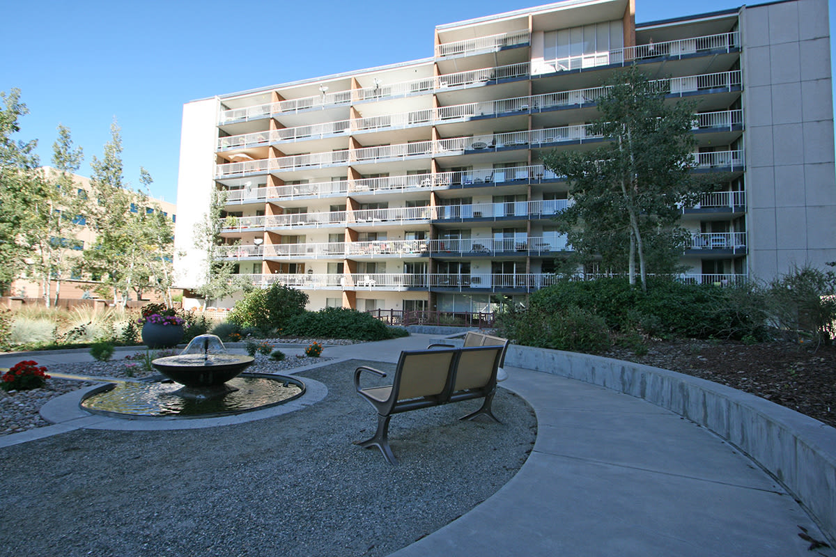 One Bedroom Condominium – photo 4