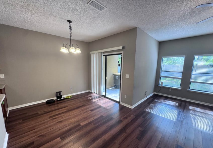 5216 Brighton Park Lane – photo 4