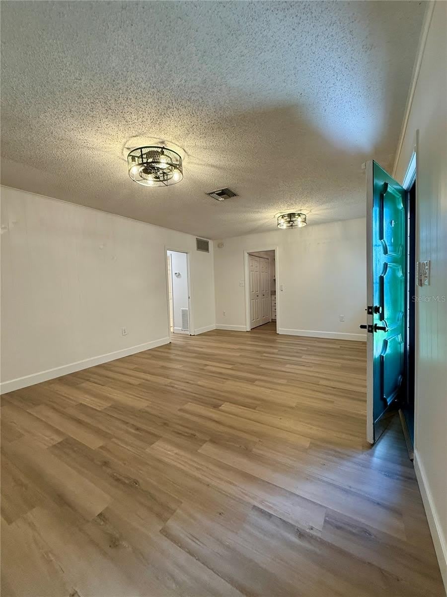 3429 S POLK Avenue – photo 2