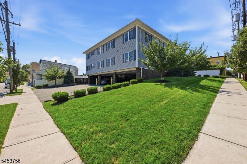 55 Watchung Ave – photo 1