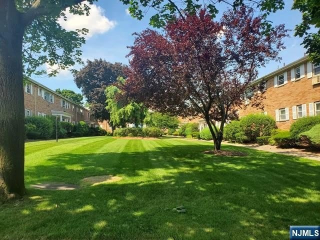 2-18 Virginia Drive – photo 2