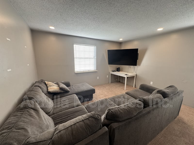 1324 Virginia St – photo 3