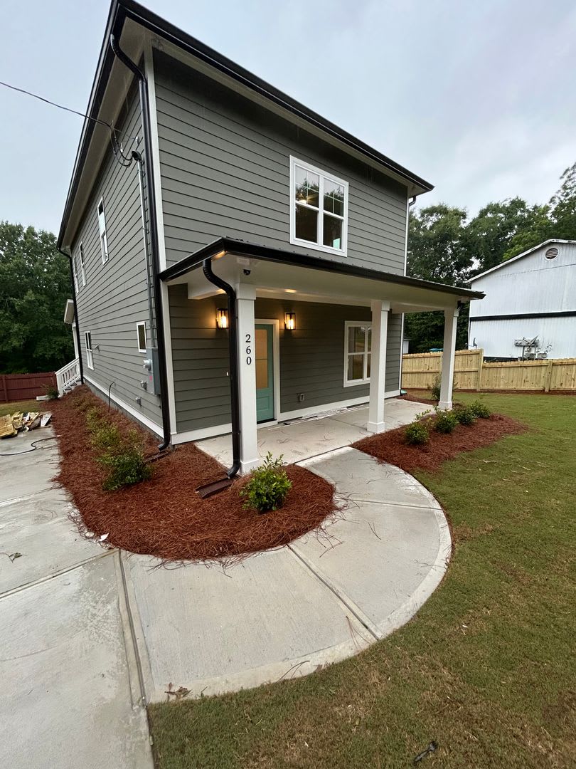 "Brand New Construction" 1 mile from Campus and Downtown – photo 2
