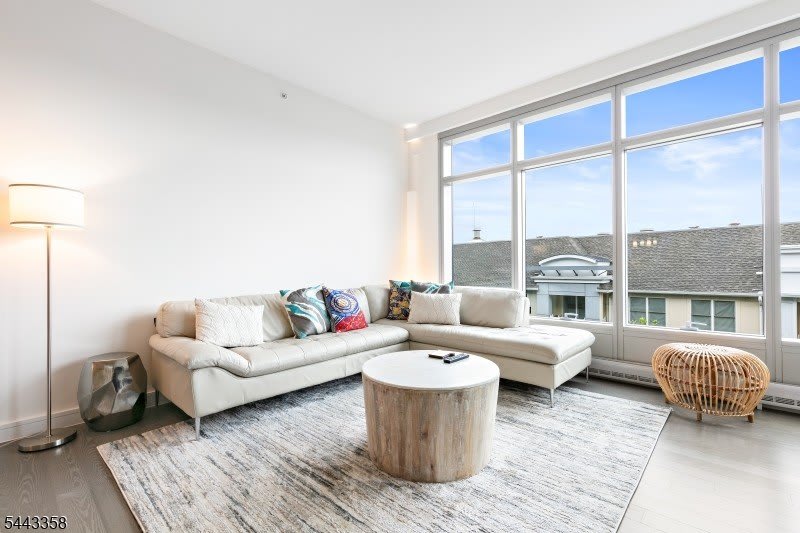30 Melrose Ter – photo 2