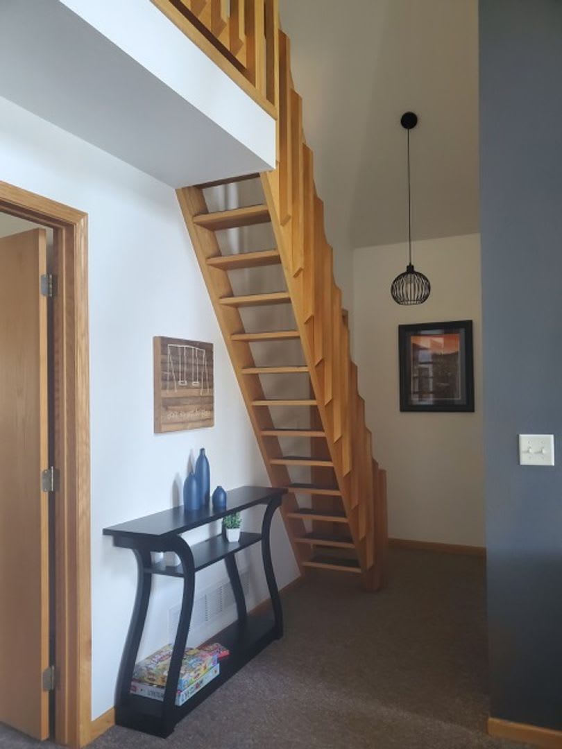 2 Bed, 1 Bath Cabin – photo 4