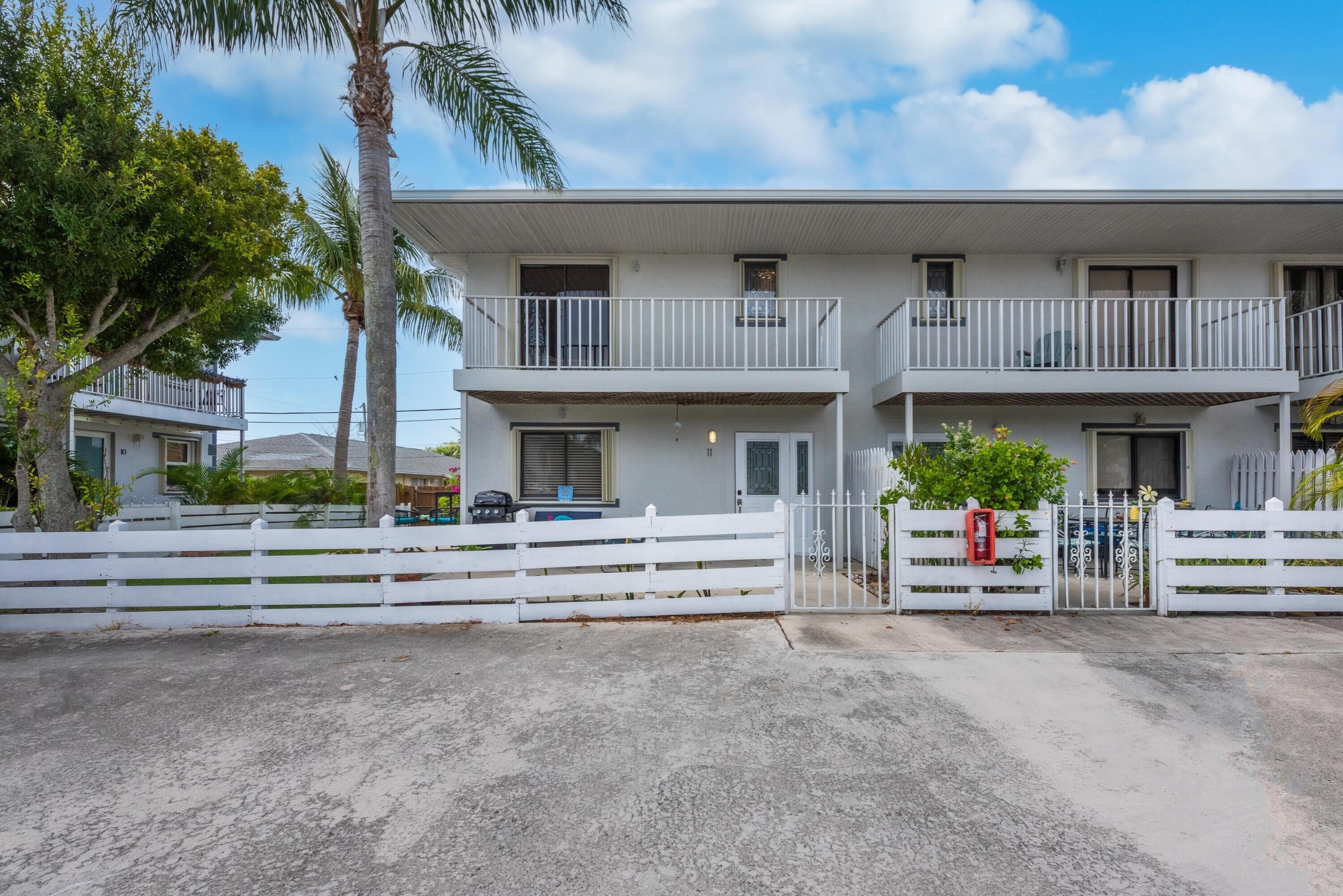 324 W PINE Street – photo 3