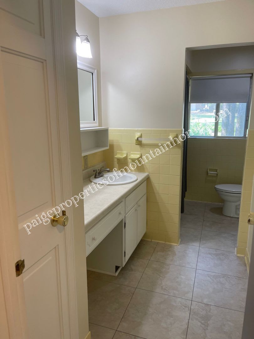 Ranch Style Home – photo 4