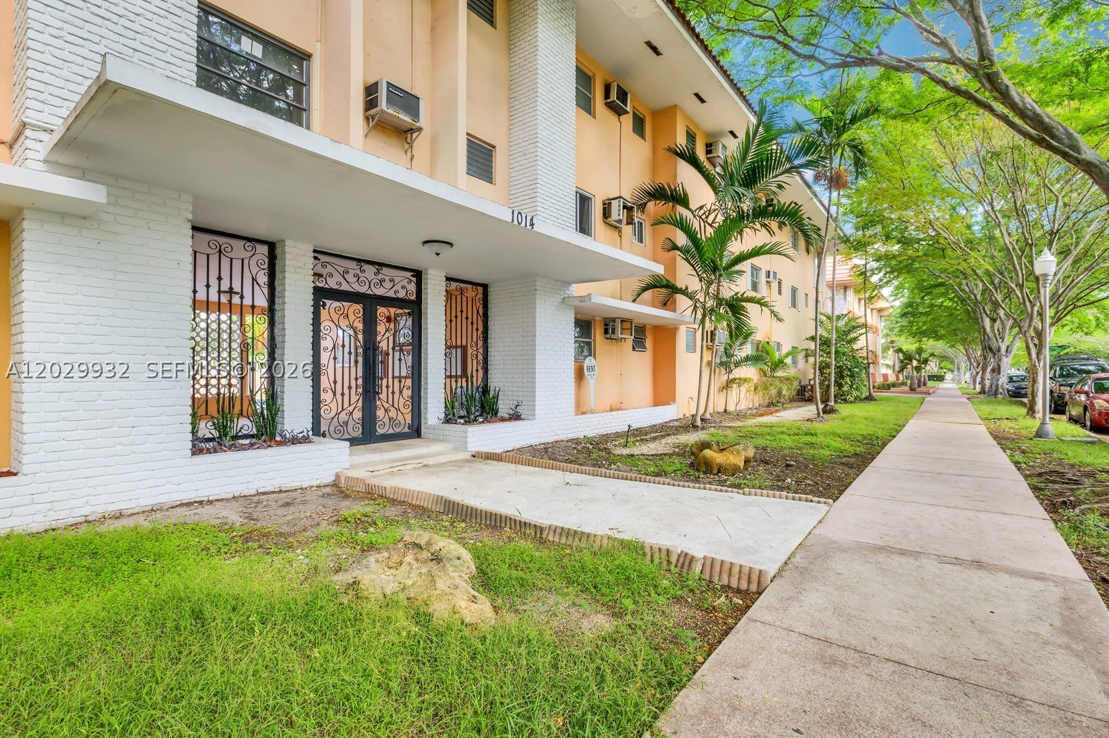 1014 Salzedo St – photo 1