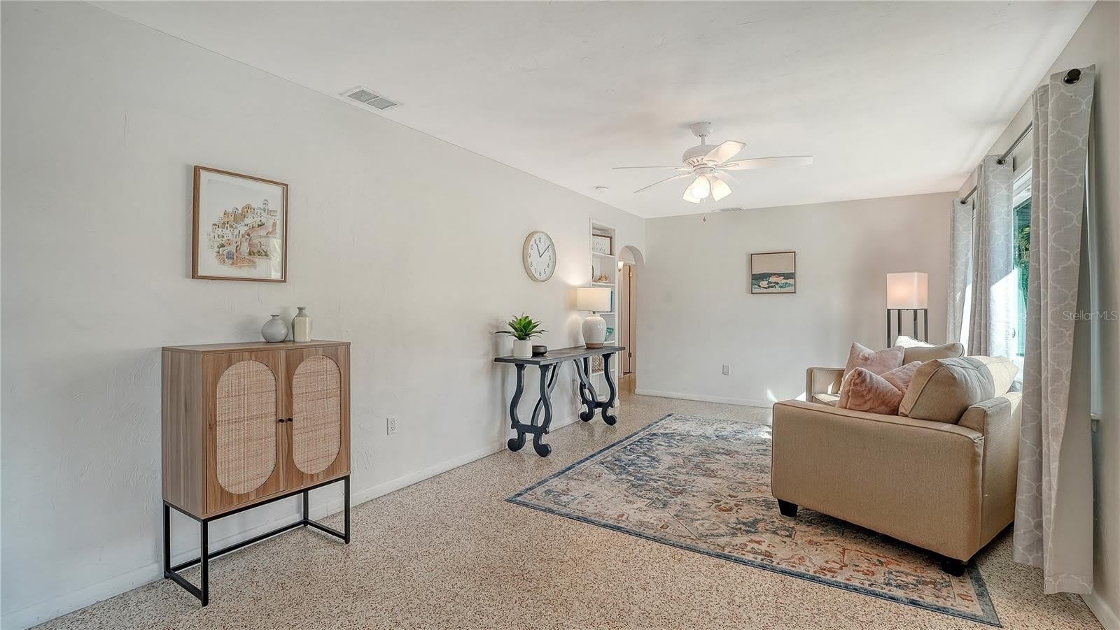 209 BRIGGS Court – photo 3