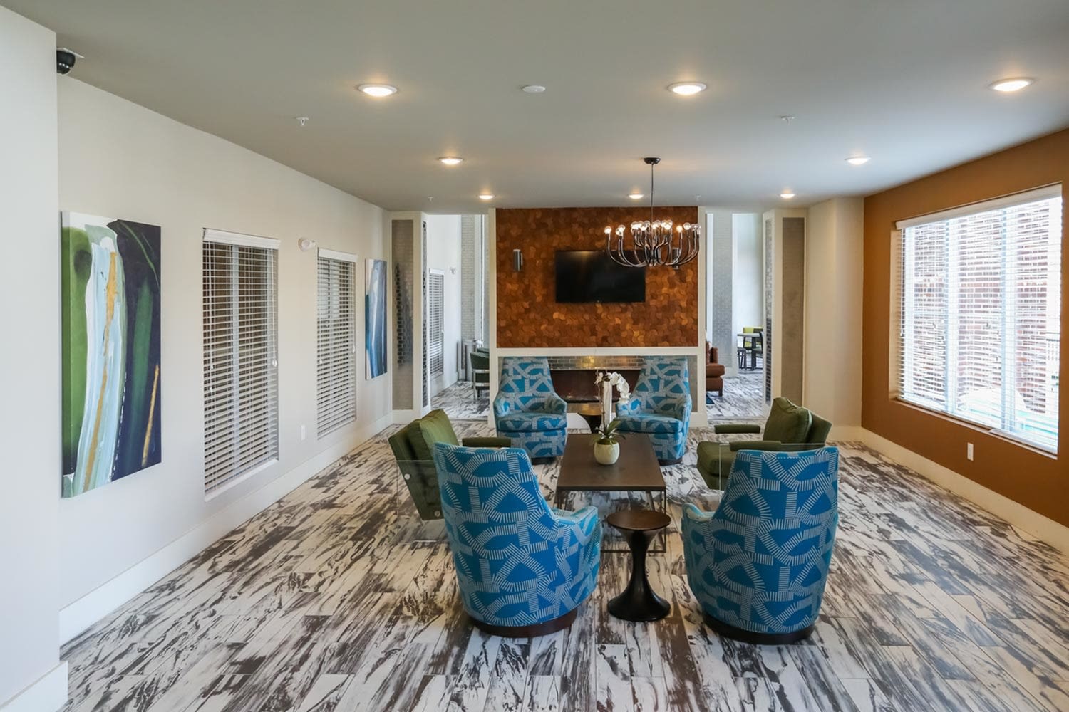 Campus Walk Apartments – photo 3