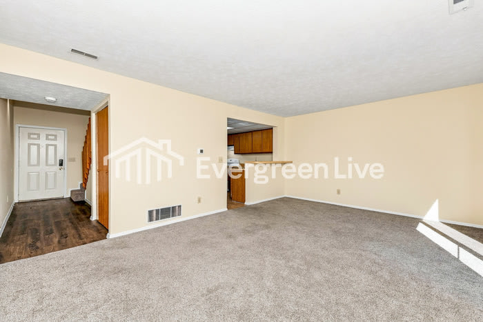 2470 Cross Village Drive – photo 2