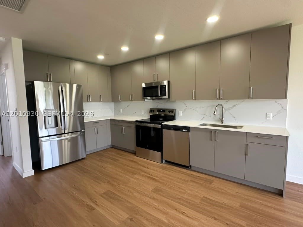 19440 SW 125th AVE – photo 5