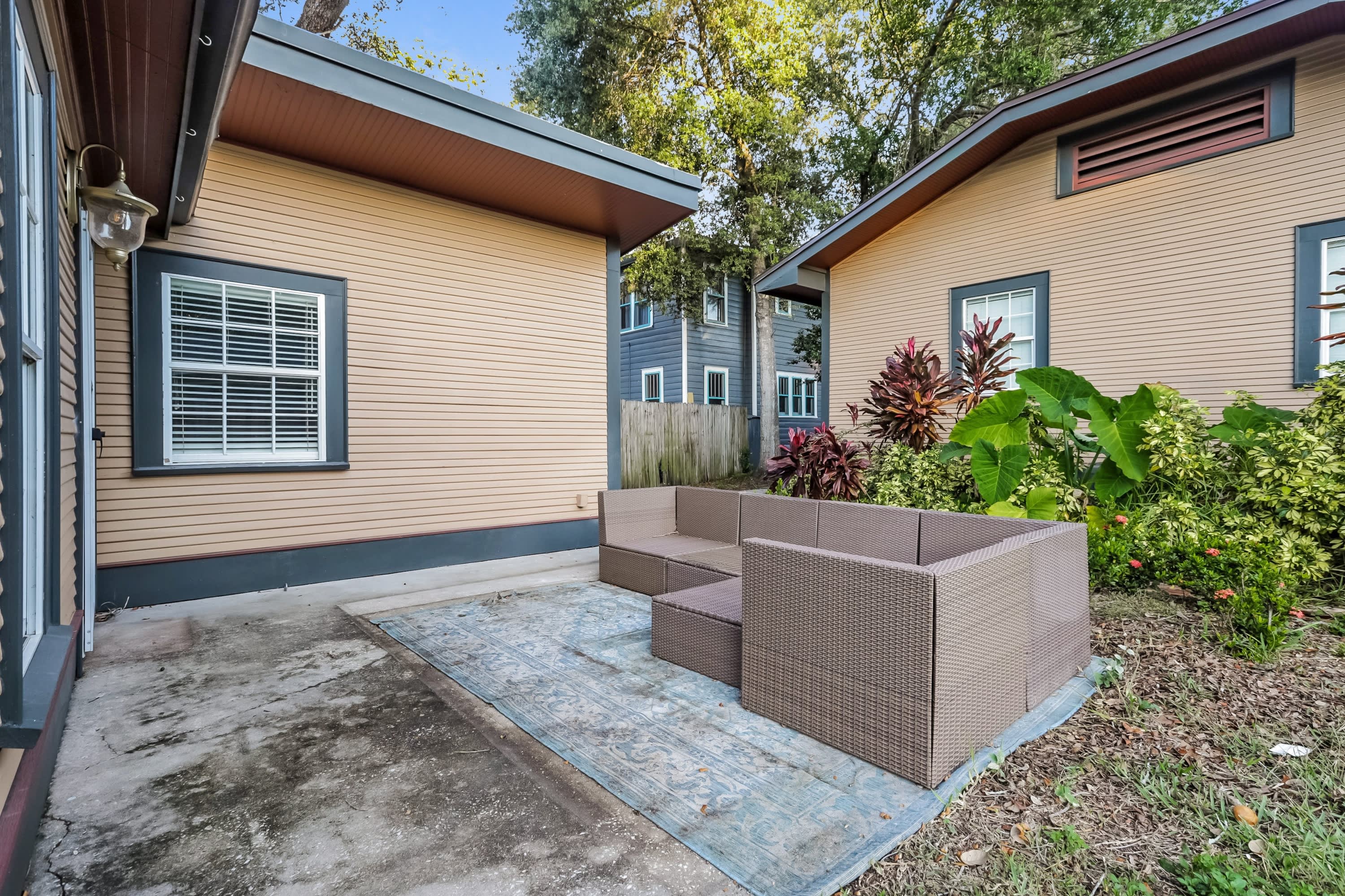 927 East Shadowlawn AvenueB – photo 3