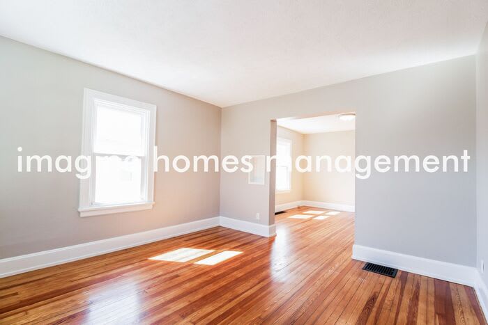 4270 Redmont Avenue – photo 4