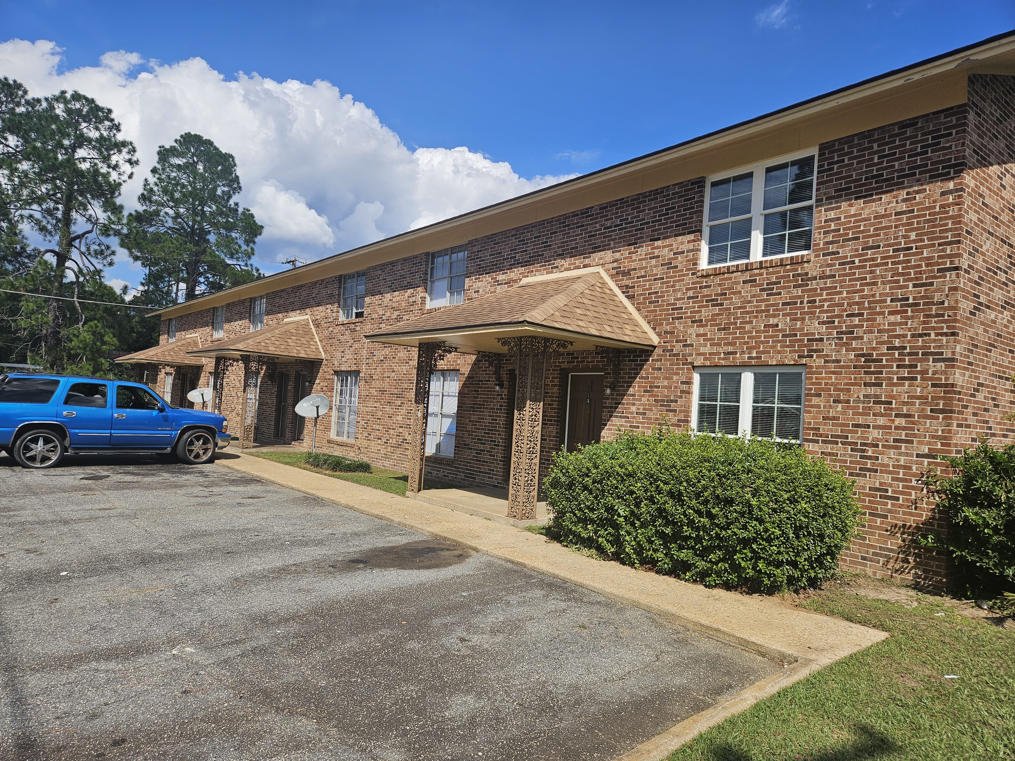 2202 Pearce Ave – photo 1