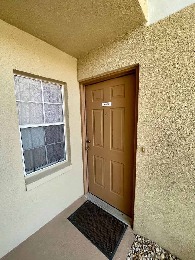 First Floor 3 bedroom Condo in Palm Bay Florida! – photo 2