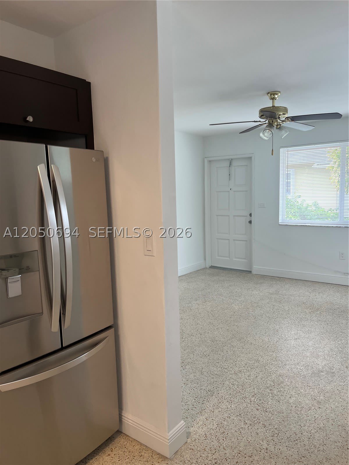 90 E 15th St – photo 4