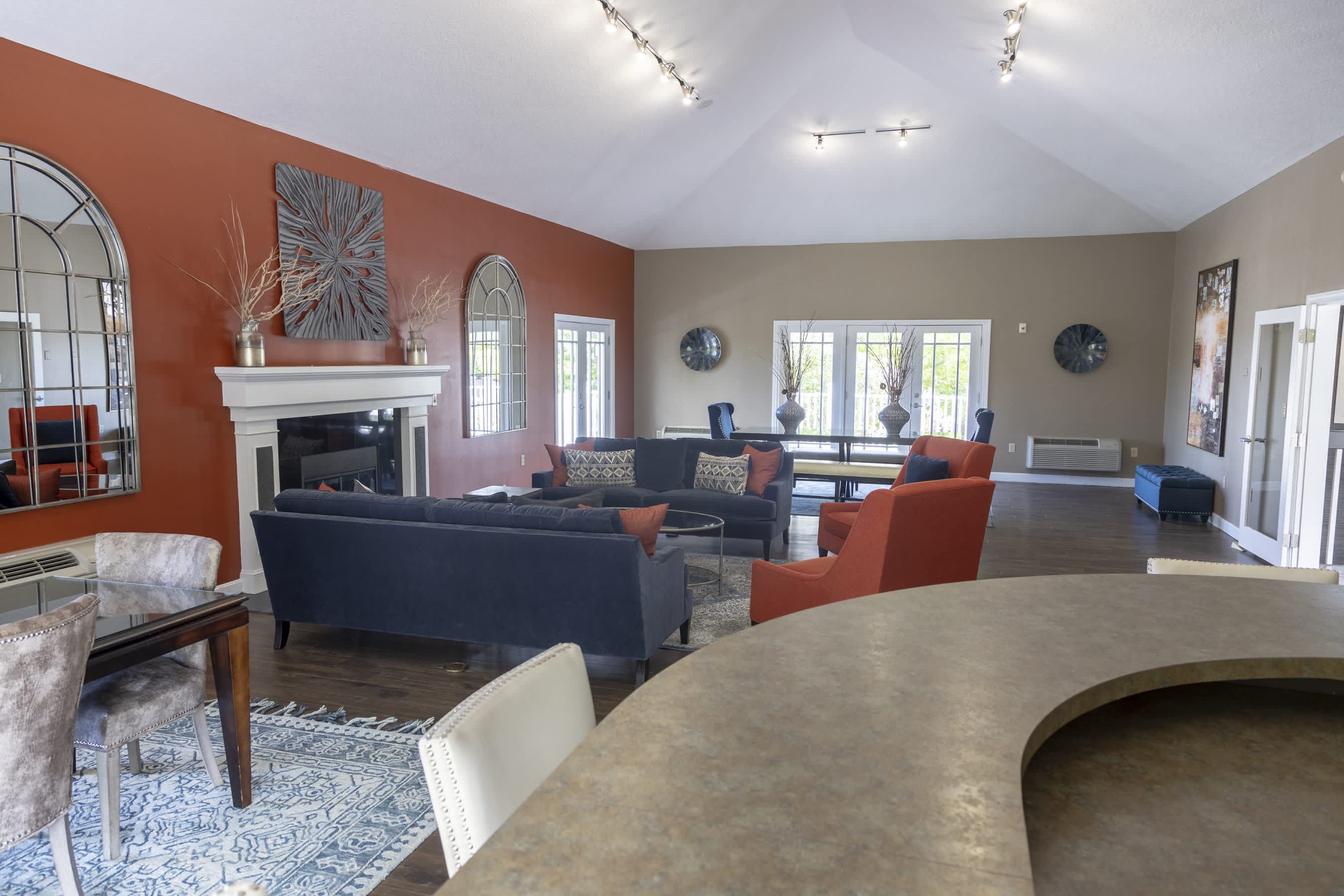 The Fairways Apartments – photo 2