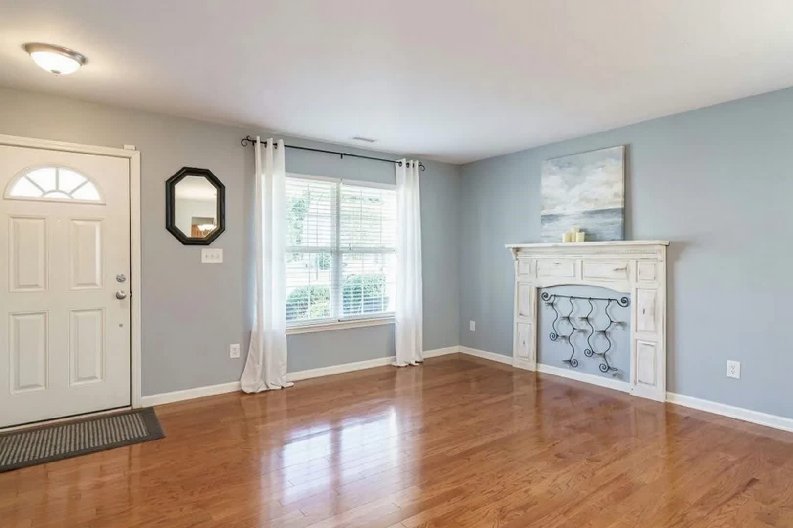4 Bedroom, 2.5 Bath Home- Short Commute to Fort Bragg! – photo 4
