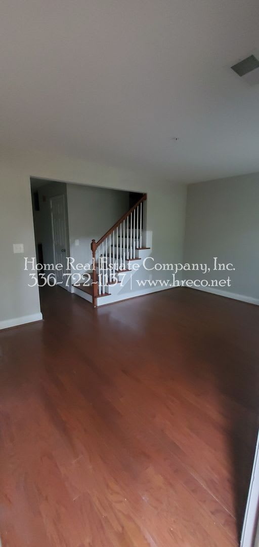 Brookglen Apartments 1445 Brookwood Drive Apt B – photo 3