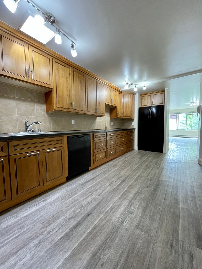Iliad Apartments – photo 3