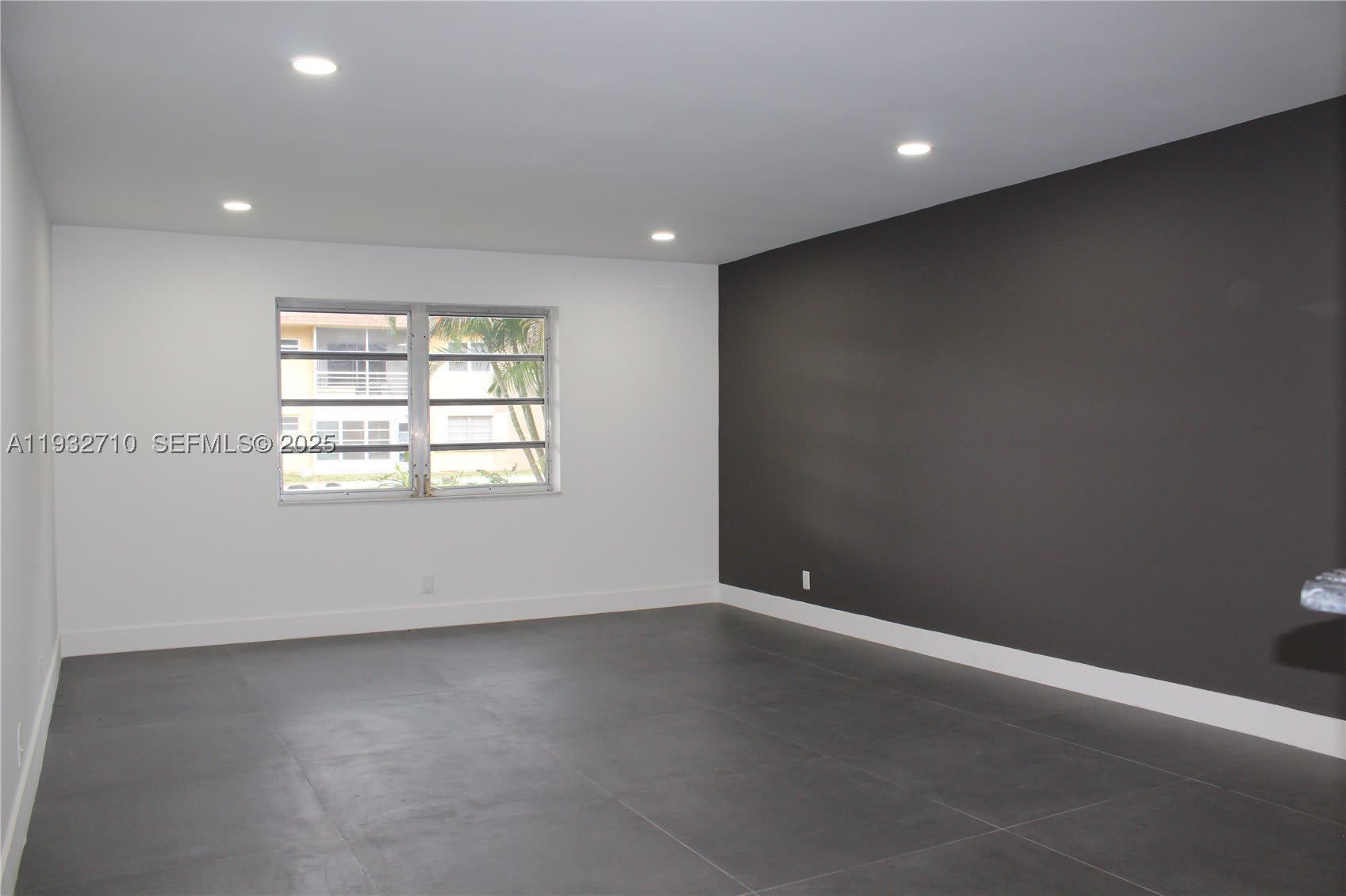 5140 SW 40th Ave – photo 3