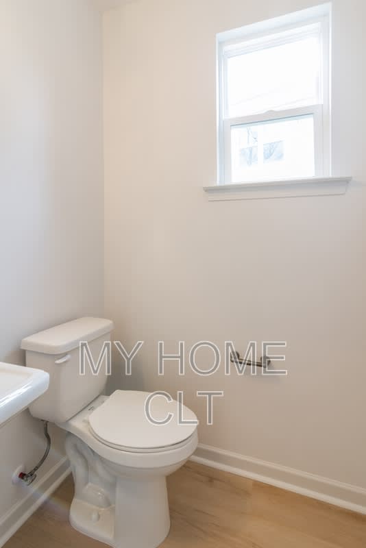 2719 Capitol Dr – photo 5