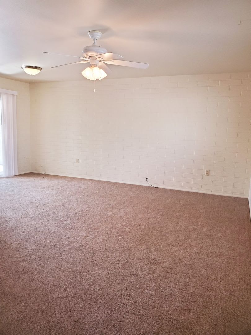 Age-Restricted Community 55+ 2 Bedroom – photo 5